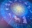 Horoskope und Sternzeichen-Rad (Foto: AdobeStock_346364951 lidiia)