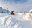 Winterdienst: Schutz vor Haftungsansprüchen durch Beauftragung professioneller Dienstleister (Foto: AdobeStock - 1040019111 lililia)